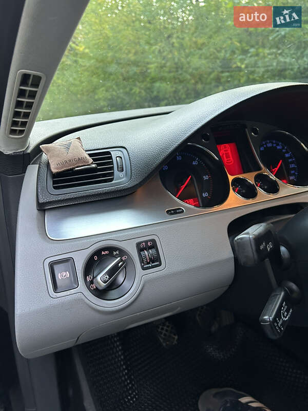 Седан Volkswagen Passat 2005 в Киеве фото 18 Седан Volkswagen Passat 2005 в Киеве