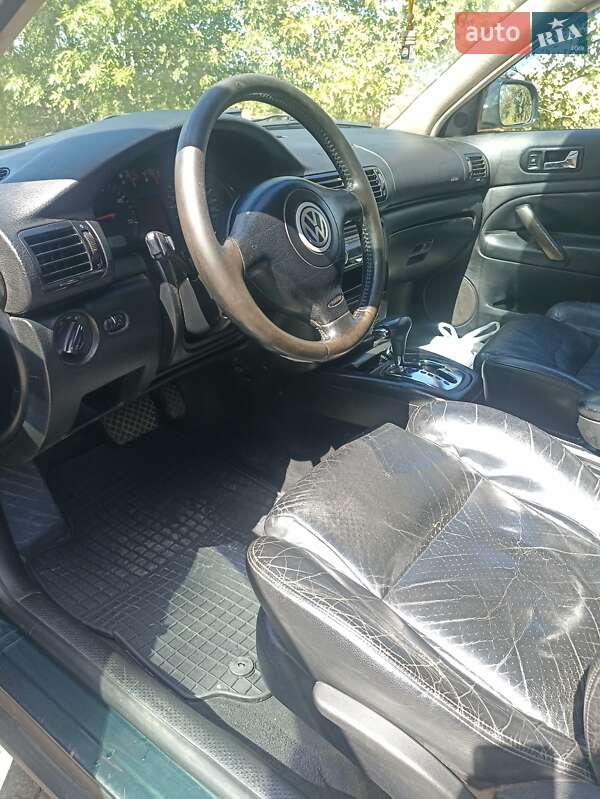 Универсал Volkswagen Passat 1998 в Одессе