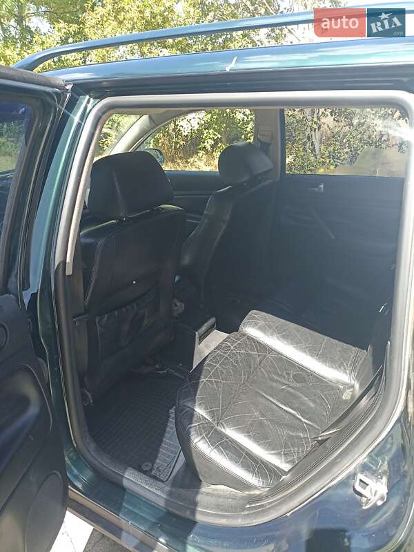 Универсал Volkswagen Passat 1998 в Одессе