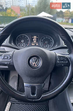 Седан Volkswagen Passat 2014 в 