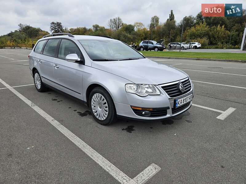 Универсал Volkswagen Passat 2009 в Ирпене