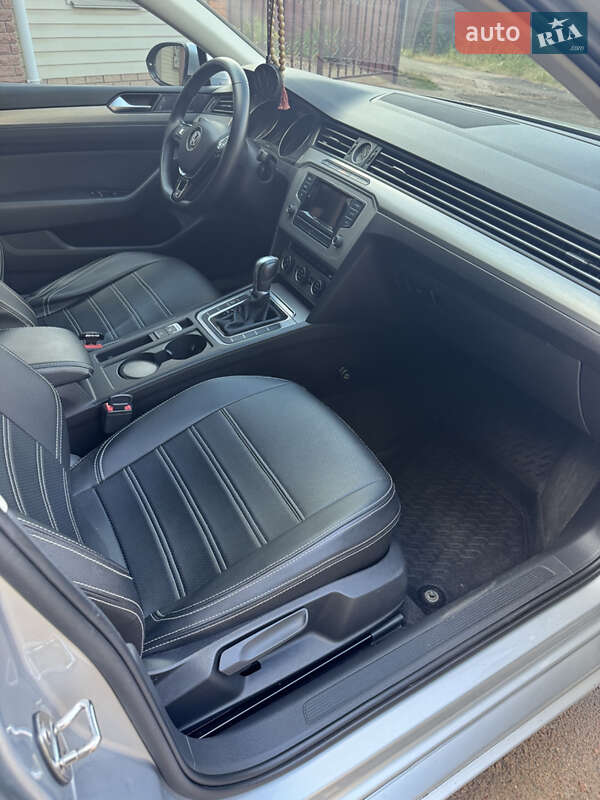 Седан Volkswagen Passat 2017 в Прилуках фото 13 Седан Volkswagen Passat 2017 в Прилуках