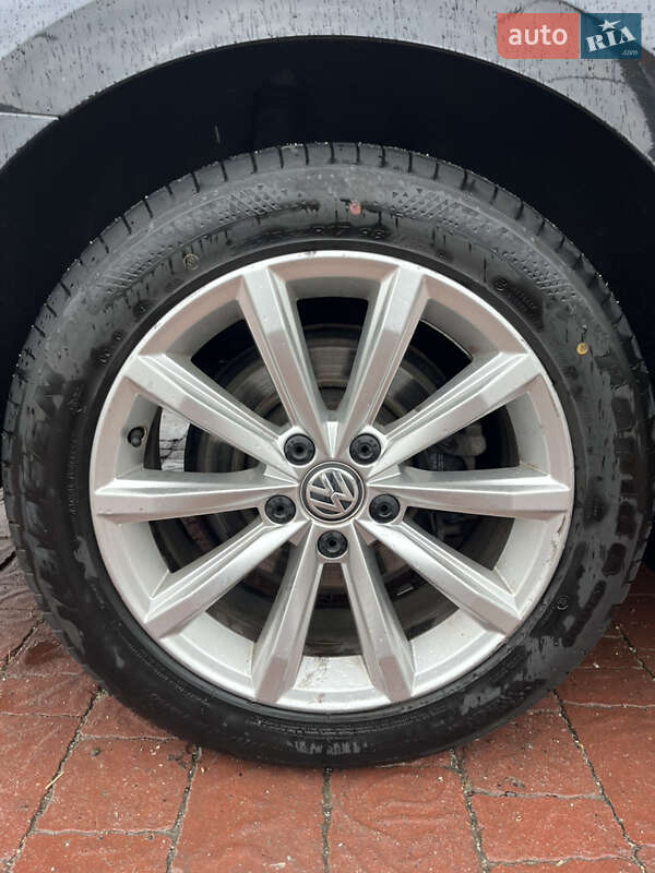 Универсал Volkswagen Passat 2016 в Тернополе