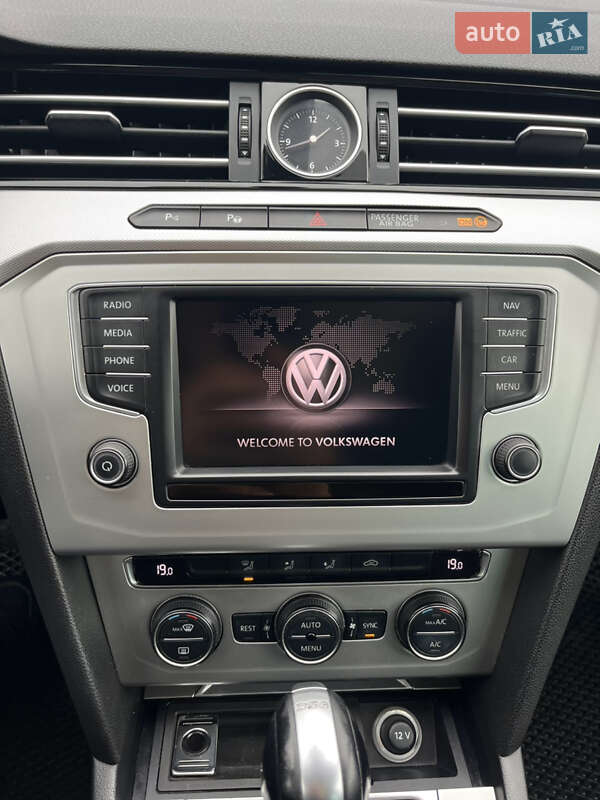 Универсал Volkswagen Passat 2016 в Тернополе