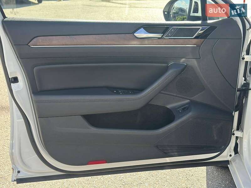 Седан Volkswagen Passat 2018 в Полтаве фото 17 Седан Volkswagen Passat 2018 в Полтаве