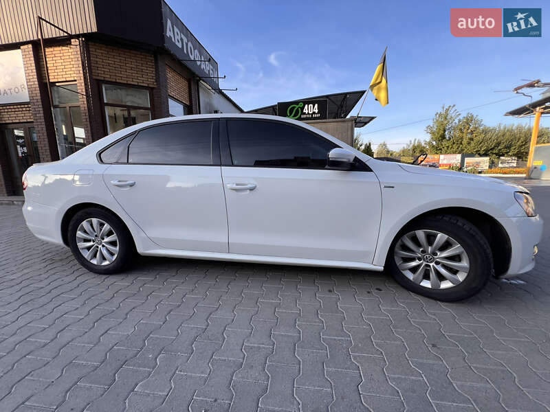 Седан Volkswagen Passat 2014 в Хмельницком