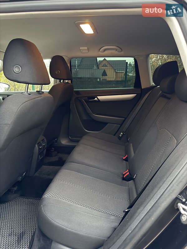 Універсал Volkswagen Passat 2013 в Радомишлі