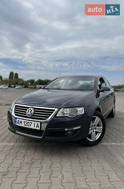 Седан Volkswagen Passat 2008 в Киеве