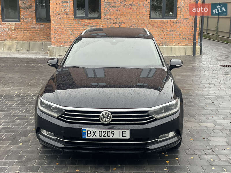 Универсал Volkswagen Passat 2016 в Староконстантинове