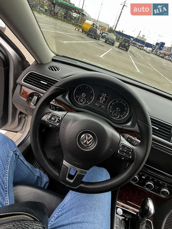 Седан Volkswagen Passat 2013 в Сумах фото 11 Седан Volkswagen Passat 2013 в Сумах