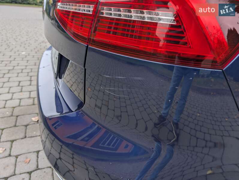 Универсал Volkswagen Passat 2018 в Киеве