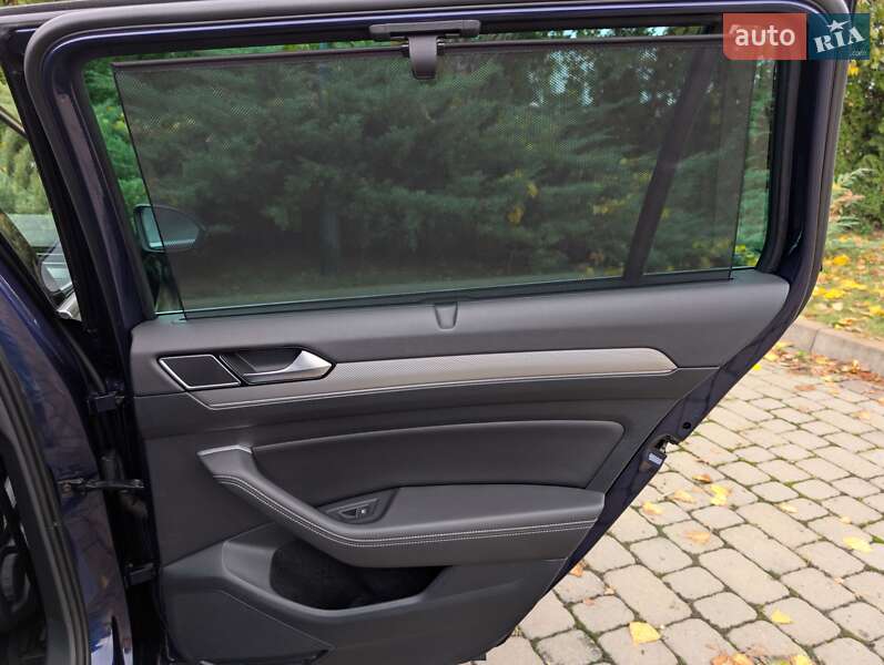 Универсал Volkswagen Passat 2018 в Киеве