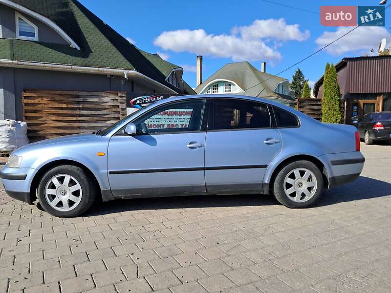 Седан Volkswagen Passat 1998 в Ужгороде