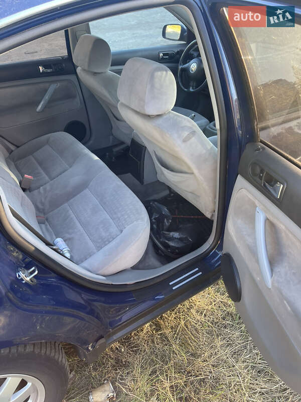 Седан Volkswagen Passat 2002 в Киеве фото 8 Седан Volkswagen Passat 2002 в Киеве