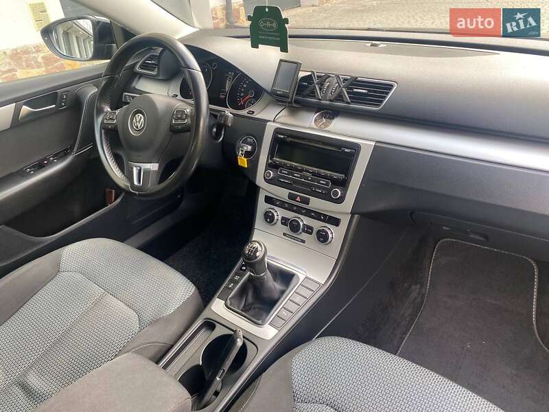 Універсал Volkswagen Passat 2013 в Тернополі