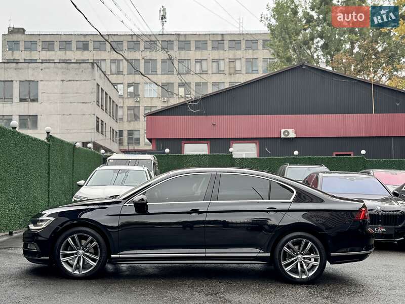 Седан Volkswagen Passat 2016 в Києві