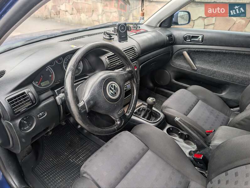 Универсал Volkswagen Passat 2001 в Здолбунове