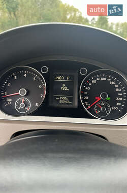 Седан Volkswagen Passat 2008 в Киеве