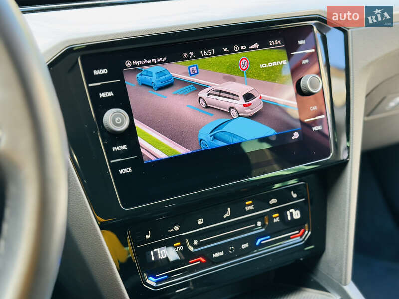 Универсал Volkswagen Passat 2021 в Коростене