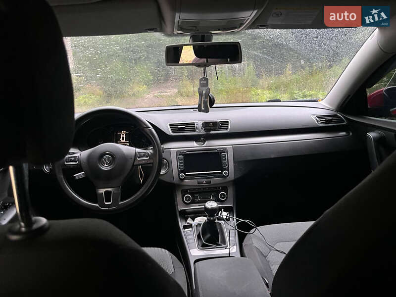 Универсал Volkswagen Passat 2011 в Каменском фото 8 Универсал Volkswagen Passat 2011 в Каменском