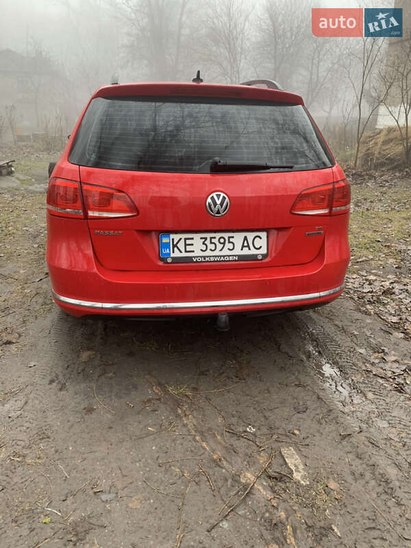 Универсал Volkswagen Passat 2011 в Каменском фото 16 Универсал Volkswagen Passat 2011 в Каменском