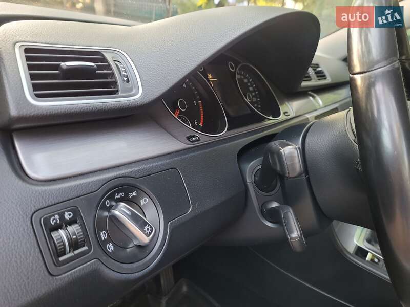Седан Volkswagen Passat 2014 в Запорожье