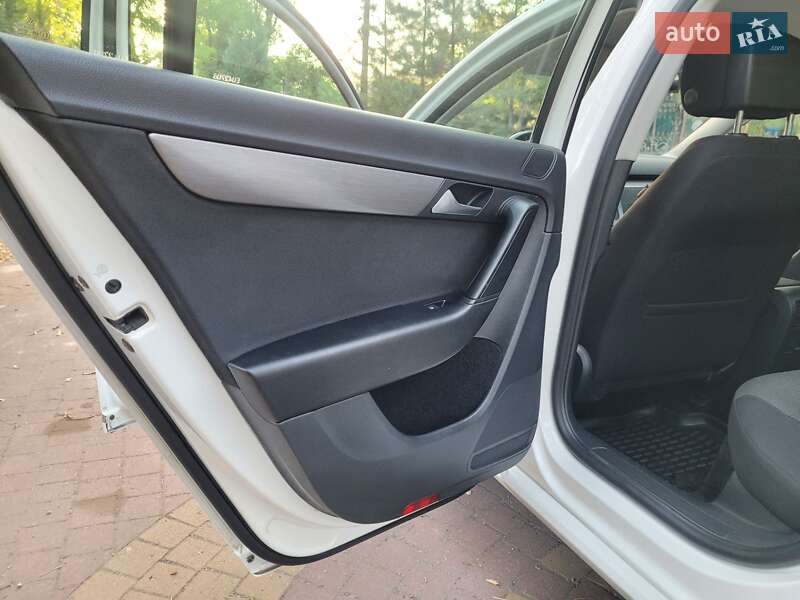 Седан Volkswagen Passat 2014 в Запорожье