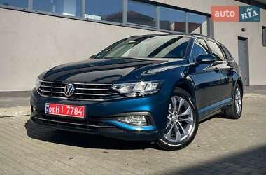 Универсал Volkswagen Passat 2020 в Буче