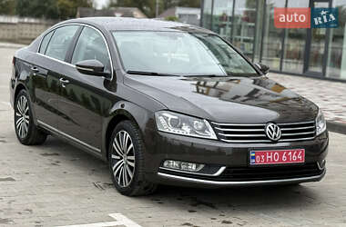 Седан Volkswagen Passat 2014 в 
