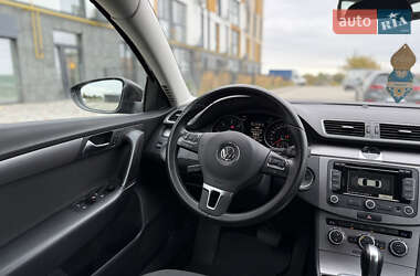 Седан Volkswagen Passat 2014 в 