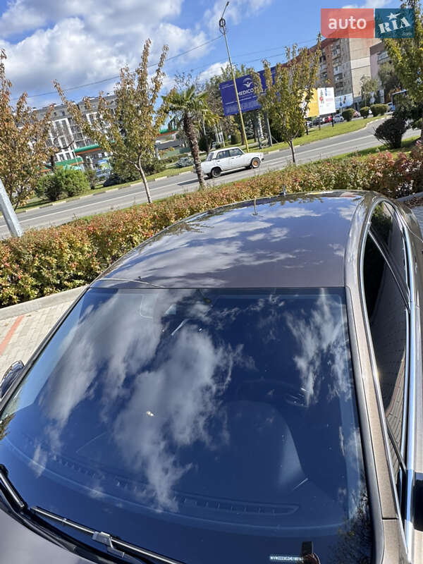 Седан Volkswagen Passat 2017 в Ужгороді