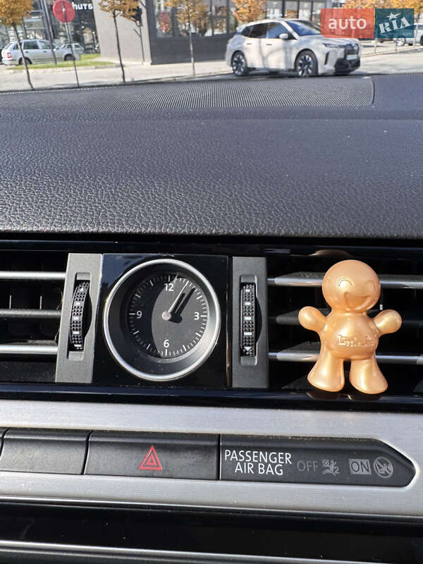 Седан Volkswagen Passat 2017 в Ужгороді