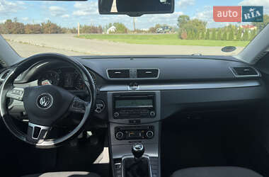 Универсал Volkswagen Passat 2011 в 