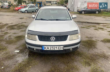 Универсал Volkswagen Passat 1998 в Киеве