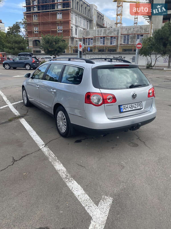 Универсал Volkswagen Passat 2009 в Одессе