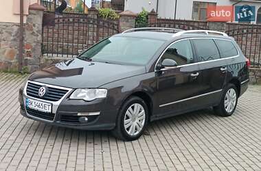 Универсал Volkswagen Passat 2009 в Сарнах