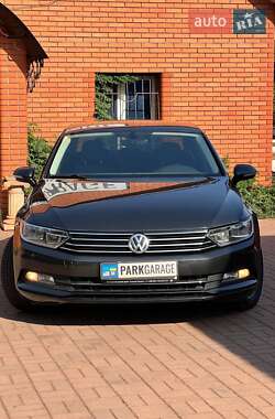 Седан Volkswagen Passat 2019 в 