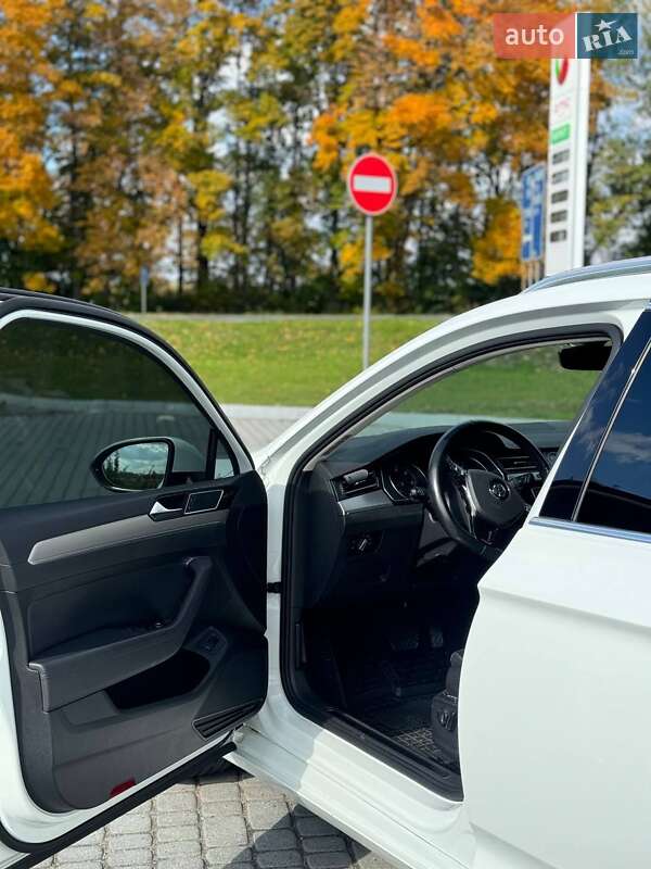 Універсал Volkswagen Passat 2016 в Стрию