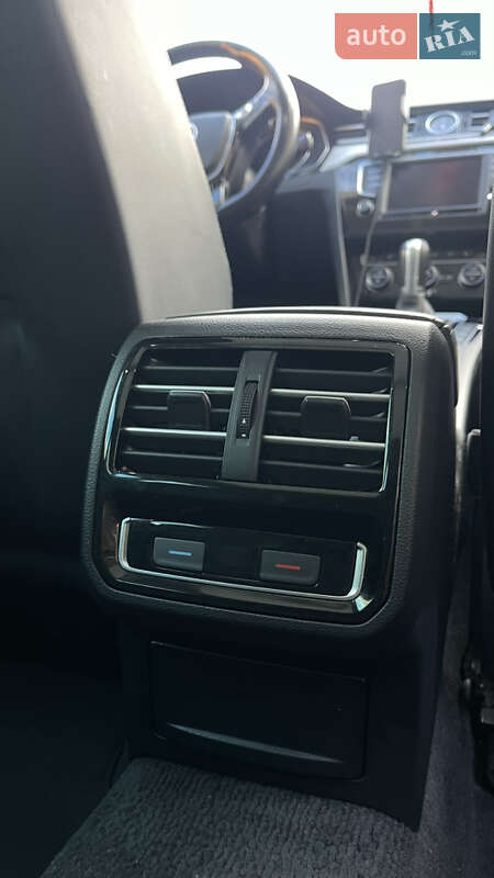 Универсал Volkswagen Passat 2017 в Сваляве