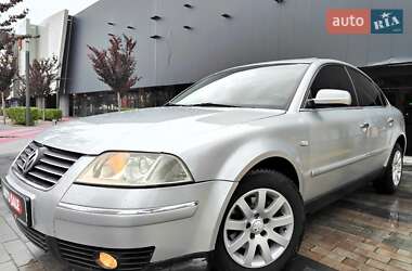 Седан Volkswagen Passat 2001 в Киеве
