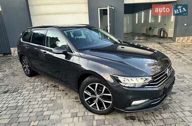 Универсал Volkswagen Passat 2020 в Луцке