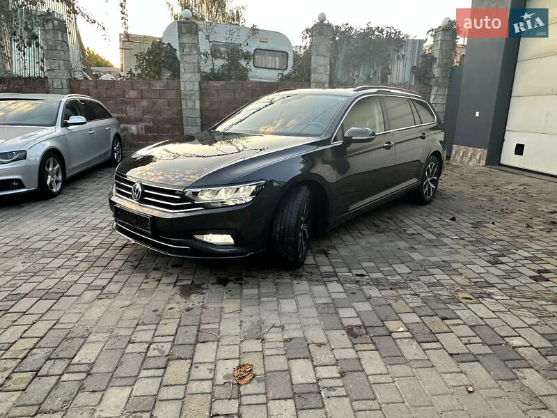Универсал Volkswagen Passat 2020 в Луцке фото 25 Универсал Volkswagen Passat 2020 в Луцке