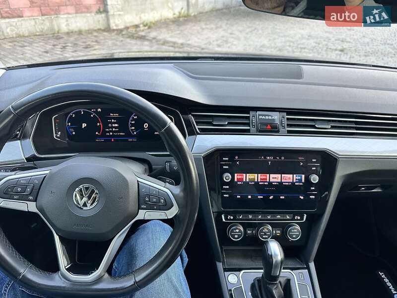 Универсал Volkswagen Passat 2020 в Луцке фото 32 Универсал Volkswagen Passat 2020 в Луцке
