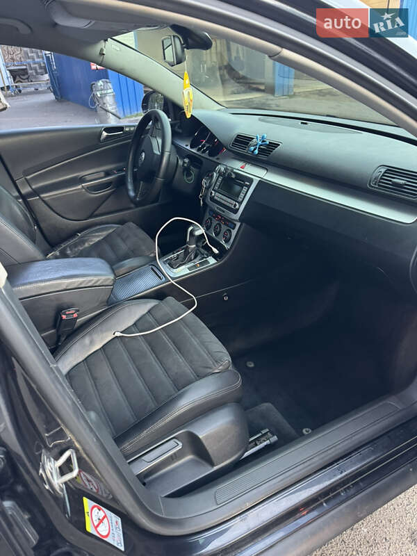 Універсал Volkswagen Passat 2008 в Миколаєві