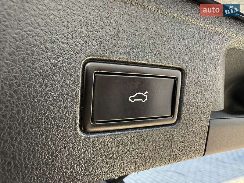 Универсал Volkswagen Passat 2015 в Львове