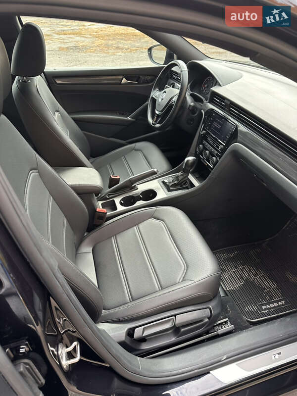 Седан Volkswagen Passat 2021 в Чугуєві