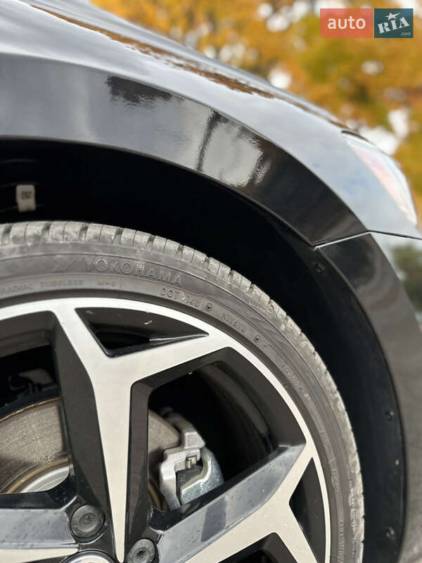 Седан Volkswagen Passat 2021 в Чугуєві