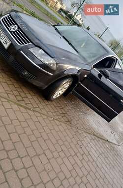 Седан Volkswagen Passat 2003 в  фото 4 Седан Volkswagen Passat 2003 в