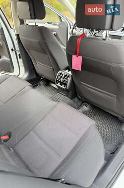 Универсал Volkswagen Passat 2016 в  фото 20 Универсал Volkswagen Passat 2016 в