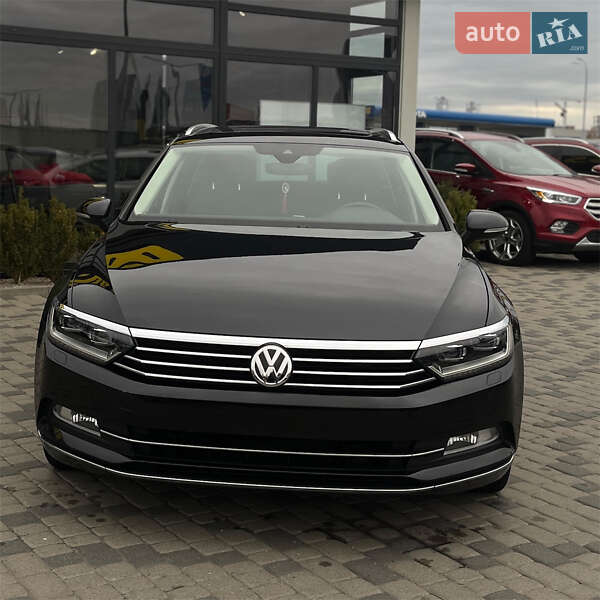 Универсал Volkswagen Passat 2017 в Сваляве